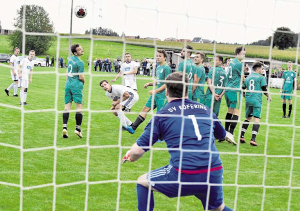 Spielszene SV-Köfering gegen TuS Schnaittenbach